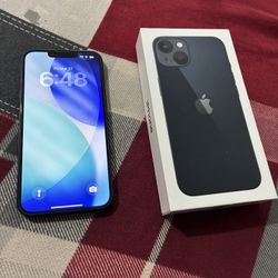 iPhone 13 Midnight Color 128gb