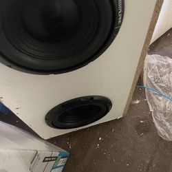 3000 Watt Amp And 2 12s