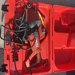 Hilti Electric Concrete Saw