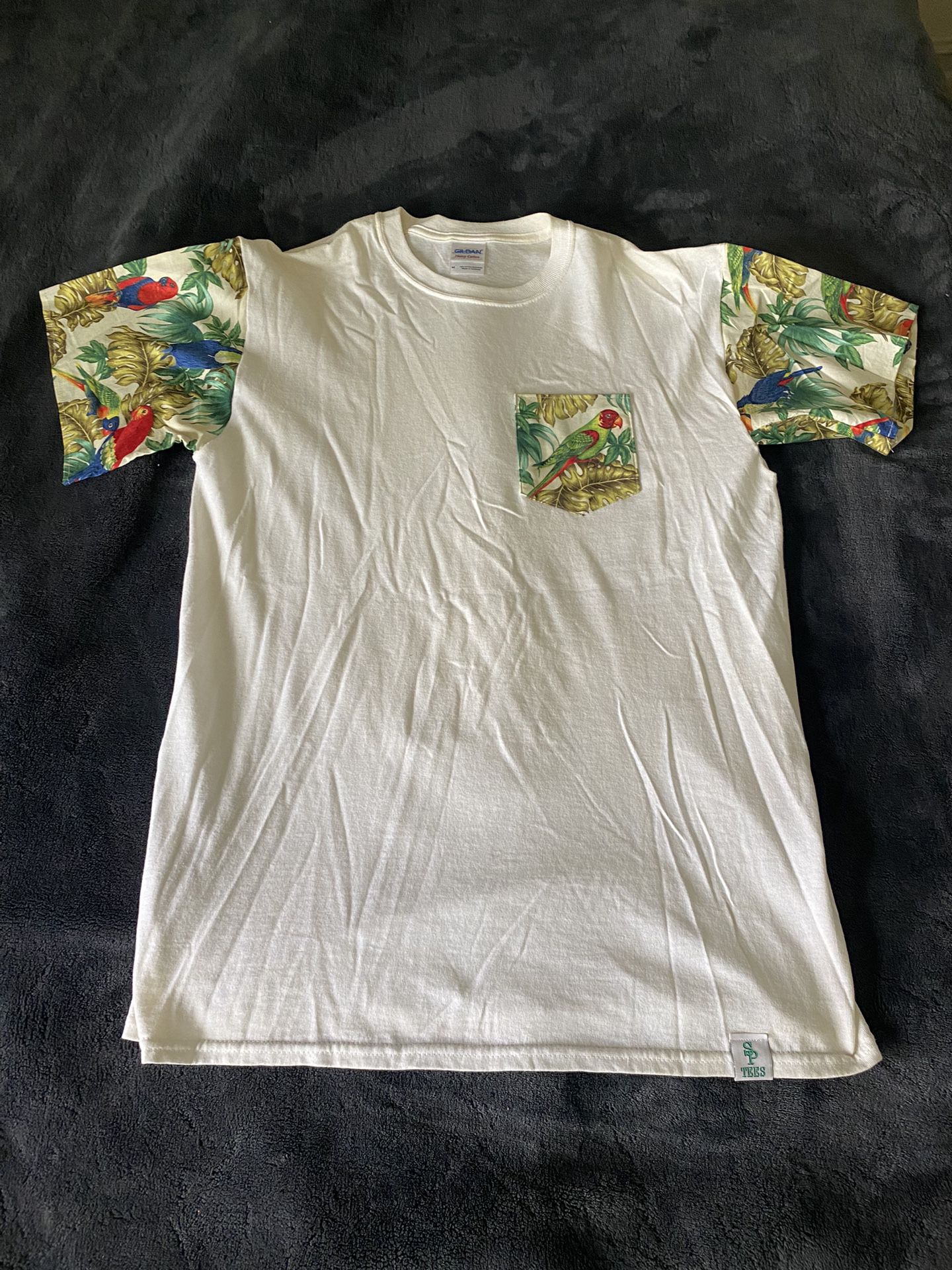 Men’s Shirt Size M Floral Birds Pocket T Shirt 