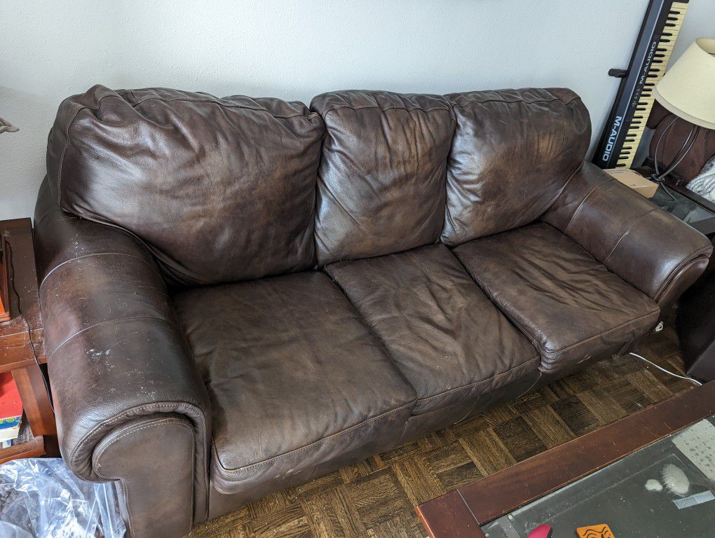 Leather Couch w/ Pull Out Bed