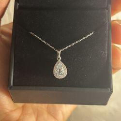 Kay 925 Sterling Silver Teardrop Necklace – Never Worn, In Original Box