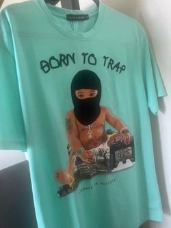 Graphic Streetz Iz Watchin T-Shirt