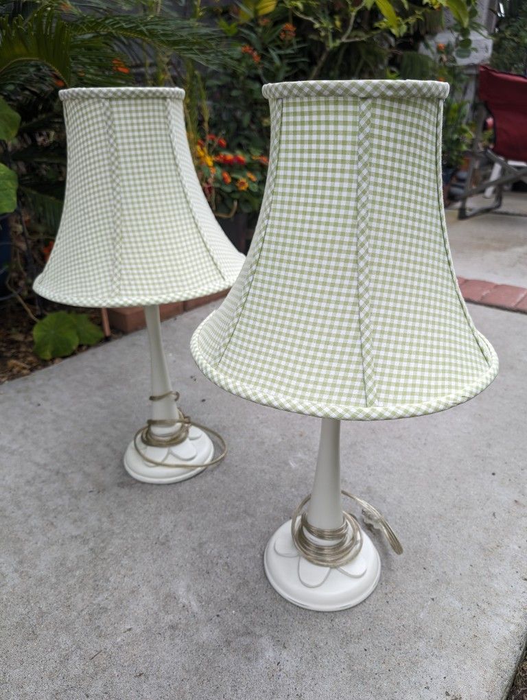 Pottery Barn Kids Payton Lamp Base And Shade Green
