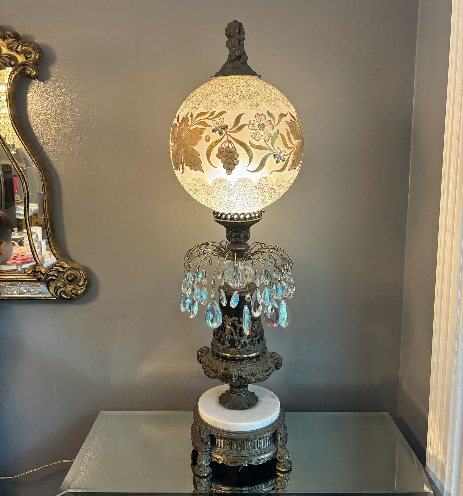 40” VINTAGE UNIQUE BRASS CHERUB & GLASS LAMP