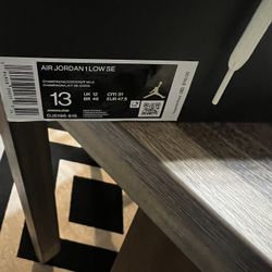Jordan 1 Low Special Editon Size 13