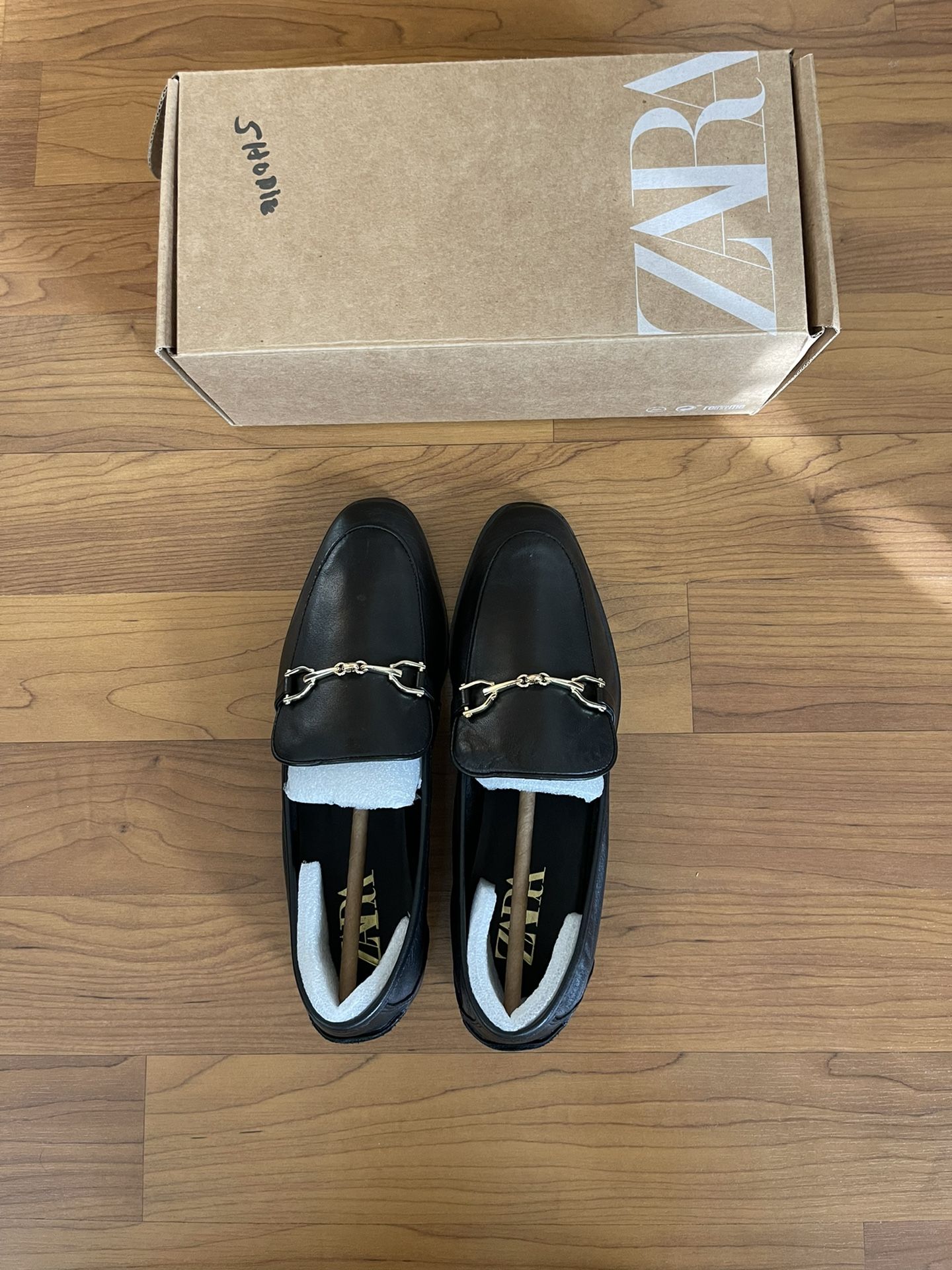 Zara Chain Trim Leather Loafers