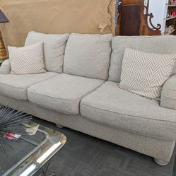 Beautiful Beige couch ! Super Comfy 😁 Reduced To 250.00