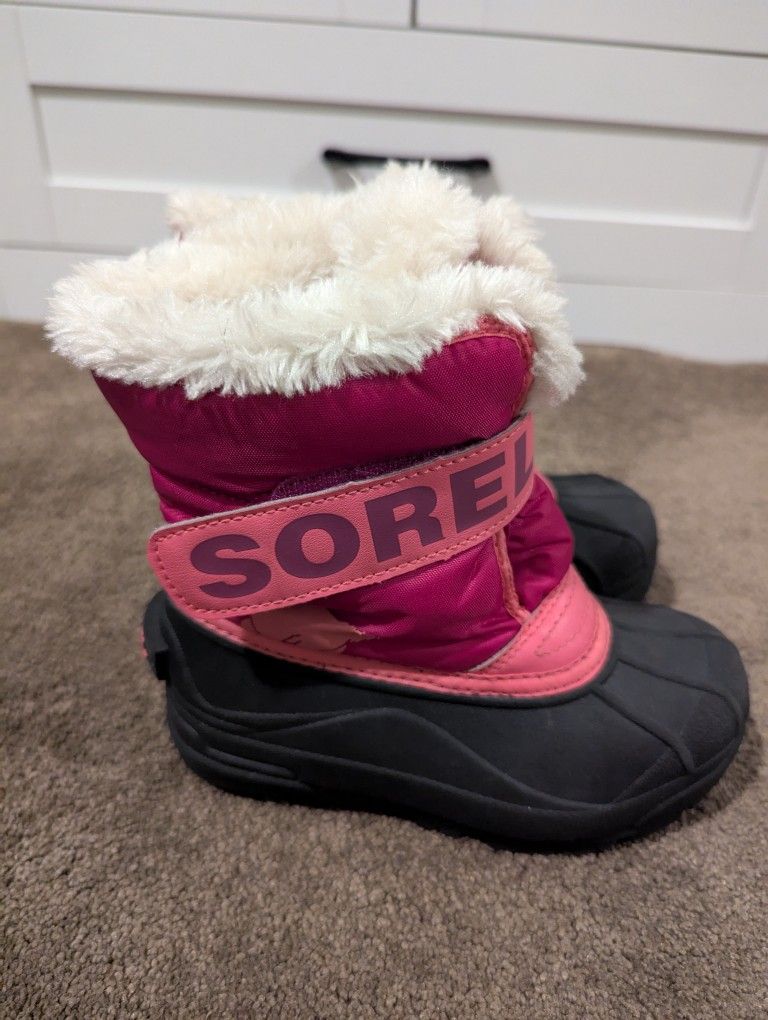 Girls Sorel Winter/Snow Boots Size 12 ........$15