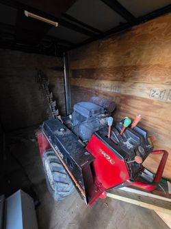 Ditch witch Trencher