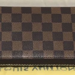 Fashion Wallet Holds Cards Bills And More