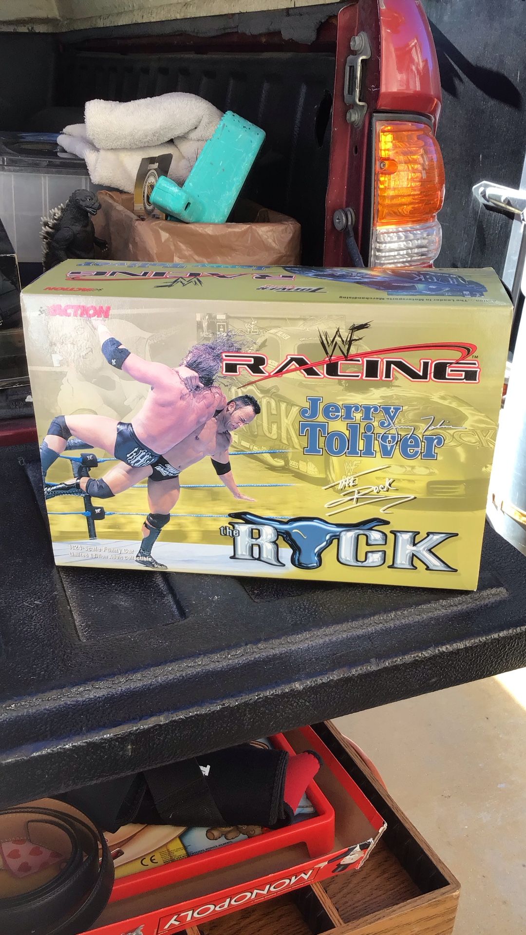 Collectible Jerry Toliver WWF The Rock 1/24 Scale Action Diecast 2000 Camaro Funny Car