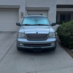 Lincoln Navigator