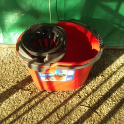 O- Cedar Quick Ring Mop Bucket. New.