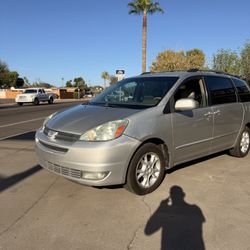 2005 toyota sienna XLE Limited