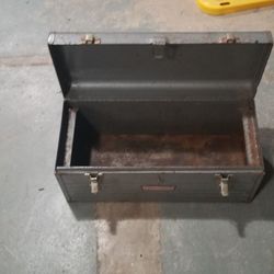 Craftsman metal tool box