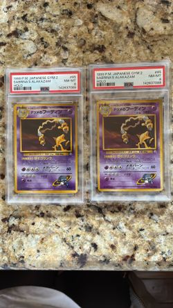 2 Pokémon Sabrina's Alakazam Holo # 65 Grade 8
