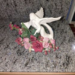 Angel With Flowers Decoration