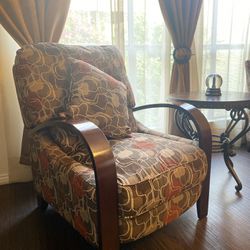 2 Reclining Sofa Chairs (Like New)