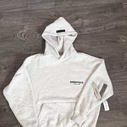 Essential hoodie