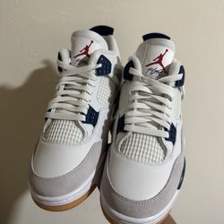 Jordan 4 SB Navy Size 10 