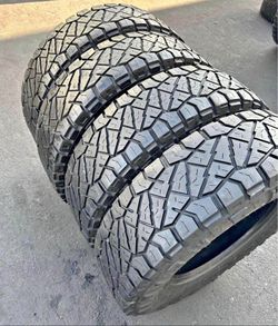 37x12.50/18 nitto Selling a set of 4 tires in excellent condition 🫡