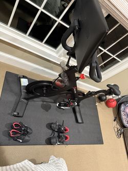 2020 Peloton Bike 2nd Gen - Excellent, Used 10x - Millburn