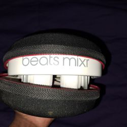 Beats (Headphones)