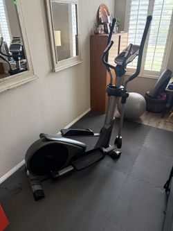 Sunny Health Elliptical (Carlsbad, CA)