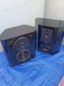 Polk audio speakers