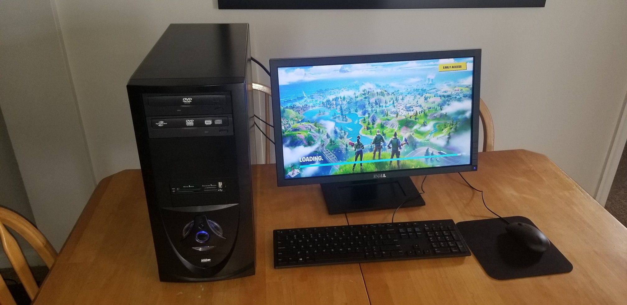 Custom gaming PC w/ 22" monitor