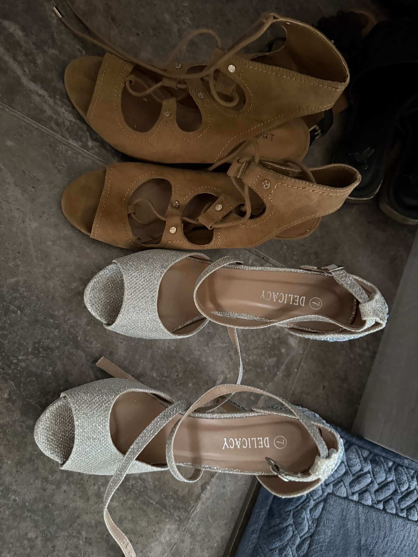 Heels 7 Size Women In Good Condition Both Are For 5 Dollars