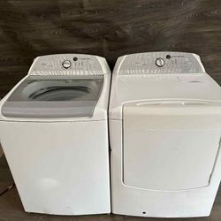 Whirlpool Washer And Gas Dryer 