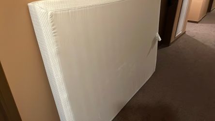 Free Low Profile Full-sized Platform Metal Bed-frame and Mattress