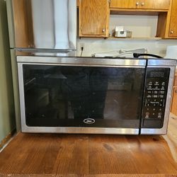 Oster Microwave 