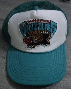 Vancouver Grizzlies Trucker Hat