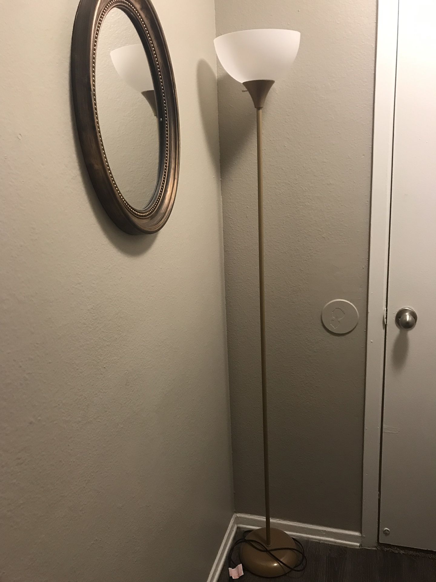 Tall lamp + mirror