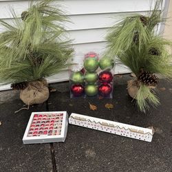 2 pine cone fake tree decor