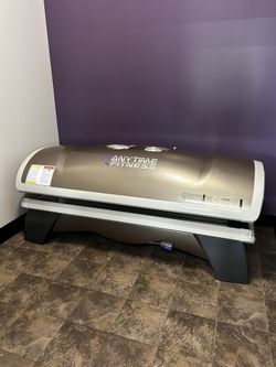 Lying Tanning Bed