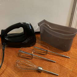 Hand mixer