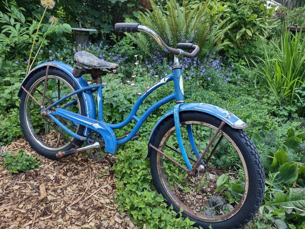 1950 Schwinn Girls 20 Inch Bike