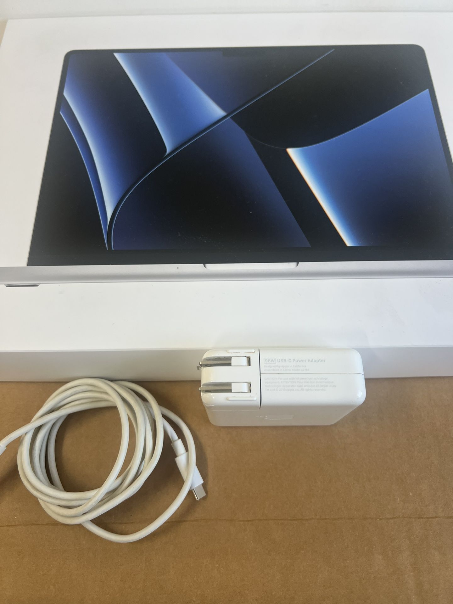14inch Macbook Pro M2 (box only with charger)