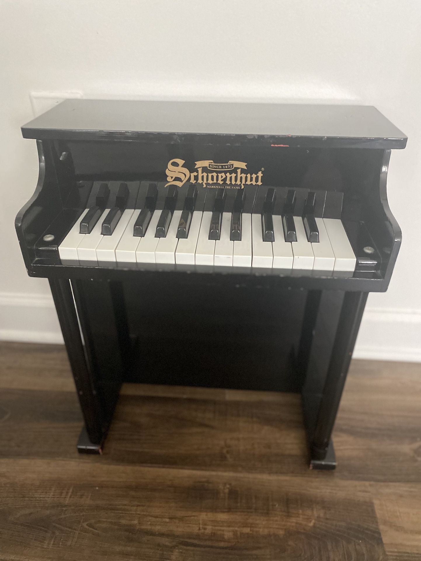 Vintage Rare Model Schoenhut Germany Traditional Spinet Black Children’s Upright 25 Key Toy Piano And Kidkraft Chair