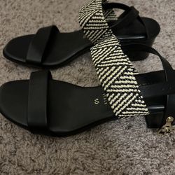 Black Sandals, Small Heel 