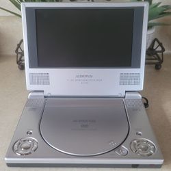 Portable DVD Player + Logitrch G Cloud Box 