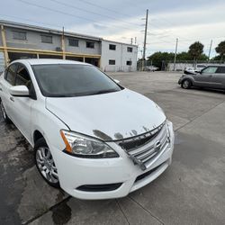 2016 Nissan Sentra FOR PARTS ONLY 