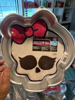 Wilton Monster High Cake Pan