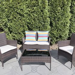 Brand New Patio Set 