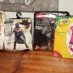 HALLOWEEN COSTUMES