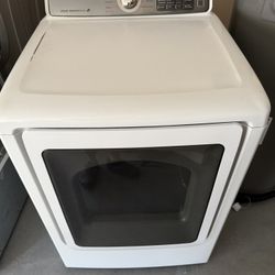 Samsung Electric Dryer – Model DV48H7400EW/A2